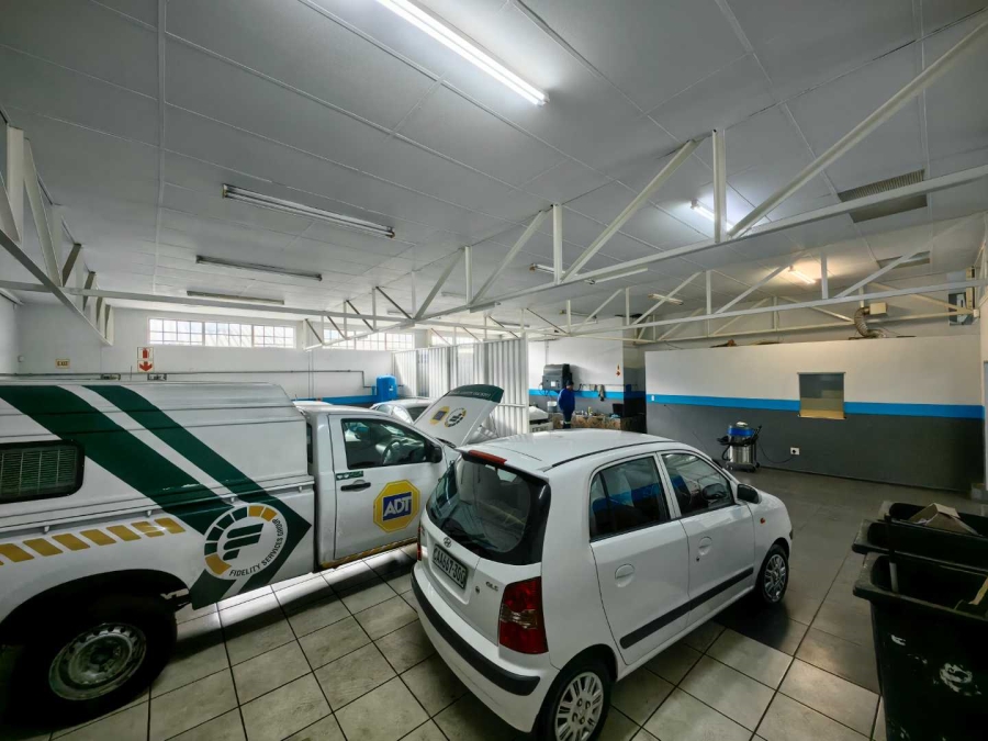 To Let commercial Property for Rent in Wynberg Western Cape